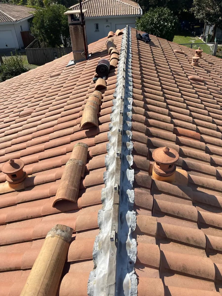 Ornements toiture par Couverture Gironde, couvreur à Bordeaux et en Gironde