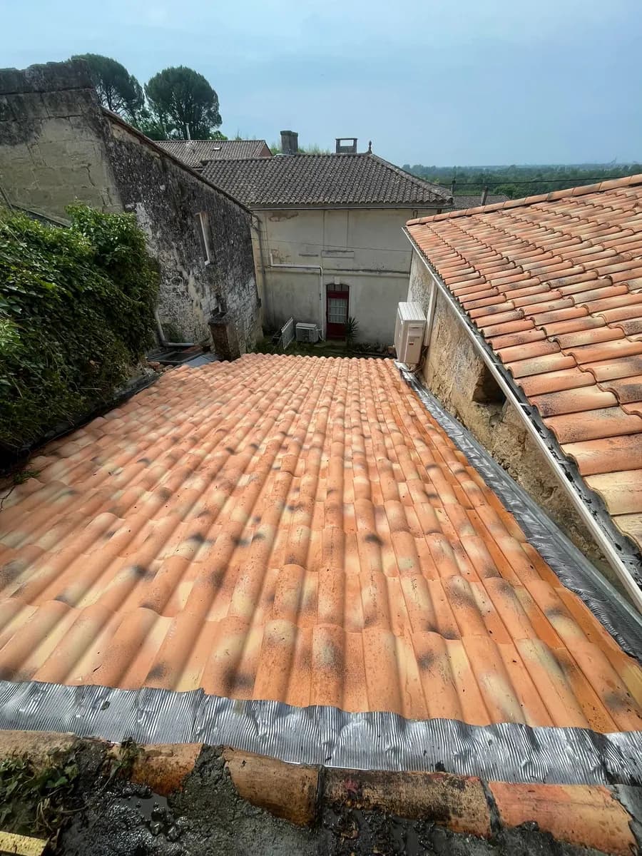 Reparation toiture par Couverture Gironde, couvreur à Bordeaux et en Gironde